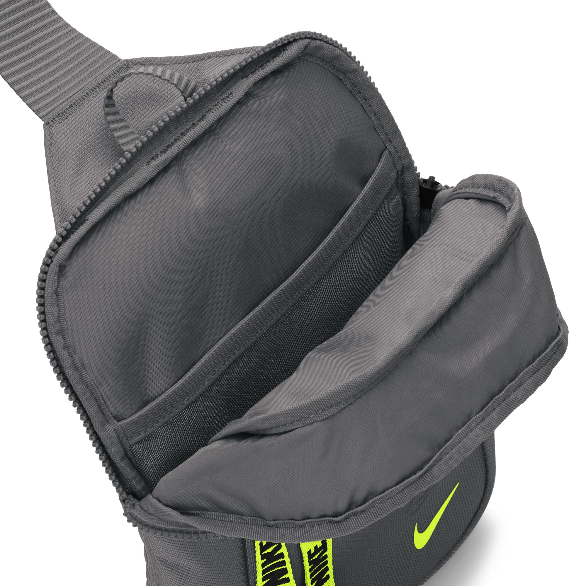 essentials hip pack